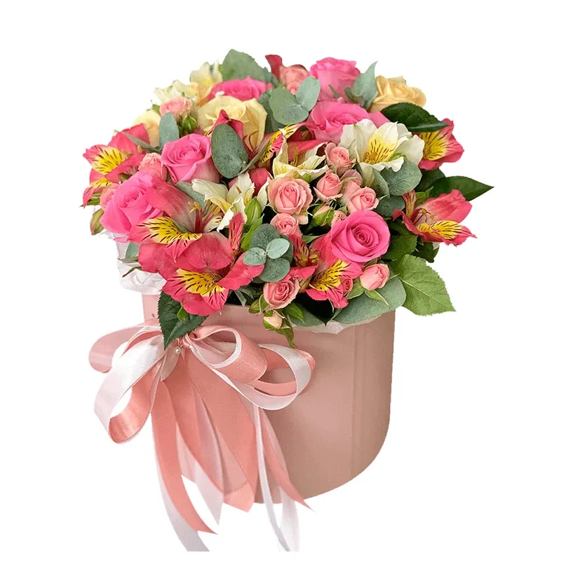 Цветы в коробке «Милый презент»